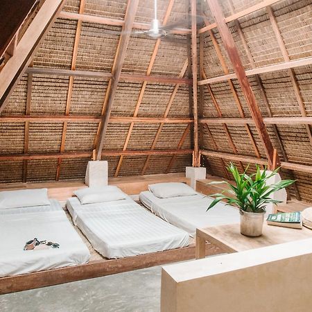 Bravo Beach Resort جنرال لونا المظهر الخارجي الصورة