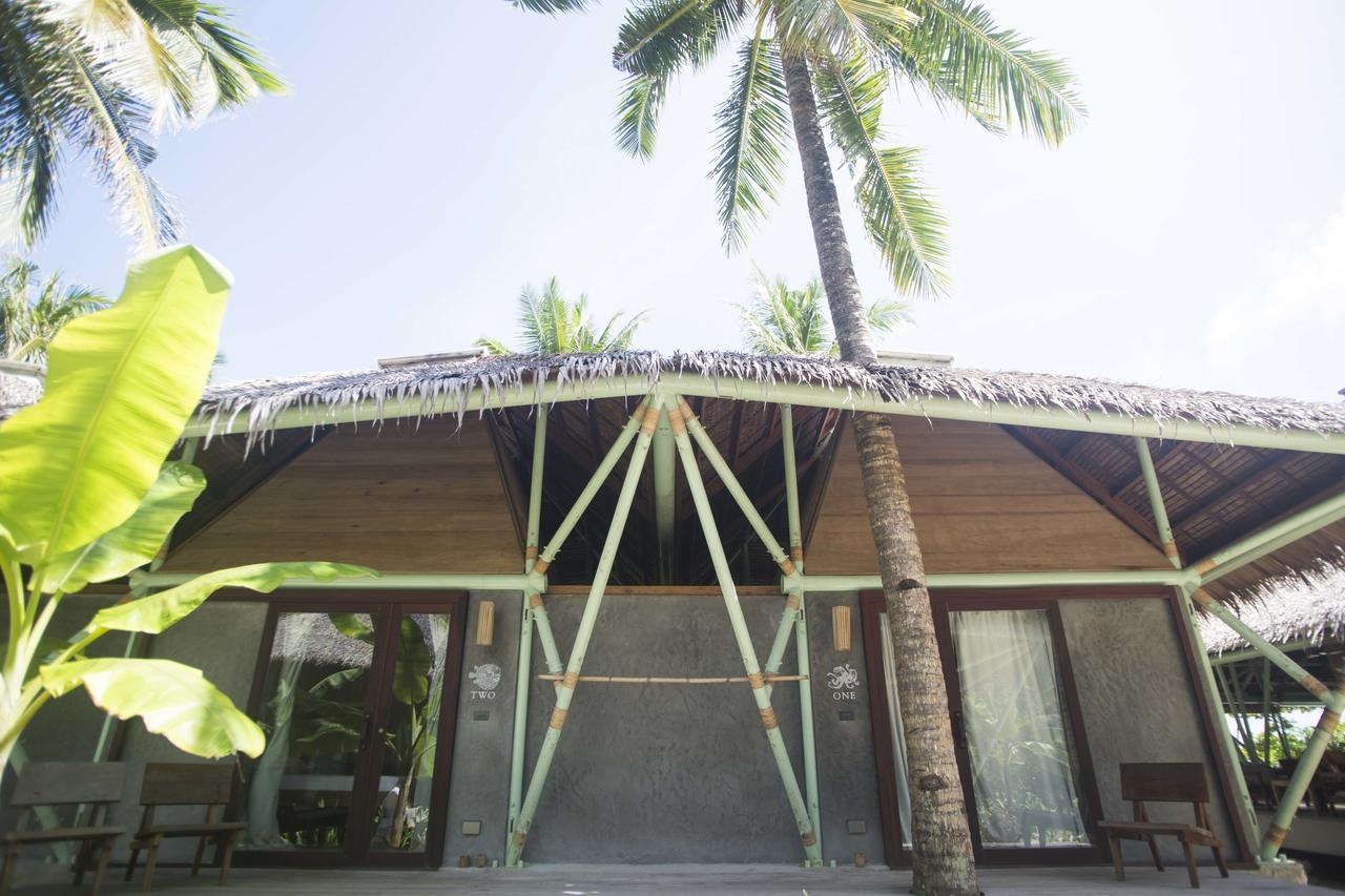 Bravo Beach Resort جنرال لونا المظهر الخارجي الصورة