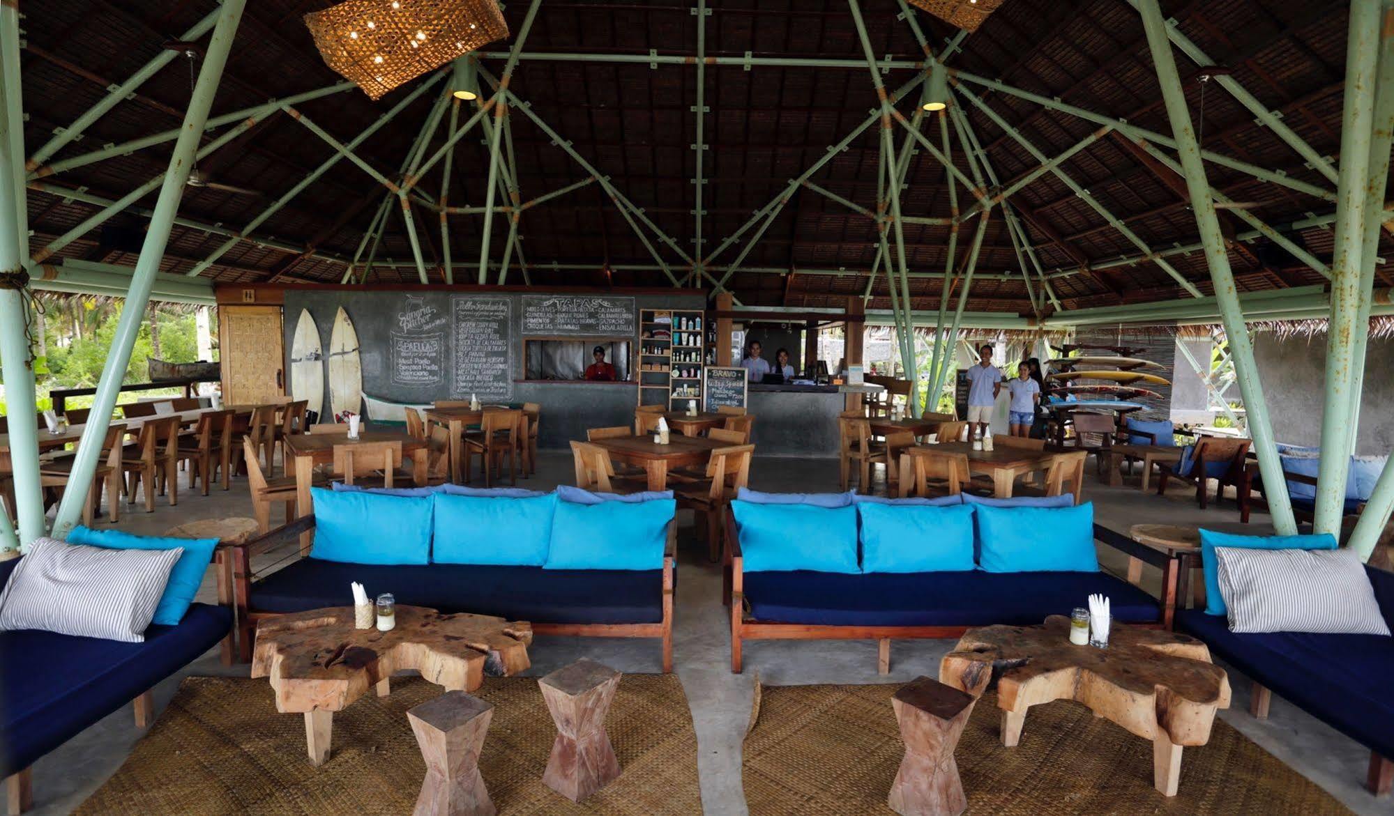 Bravo Beach Resort جنرال لونا المظهر الخارجي الصورة