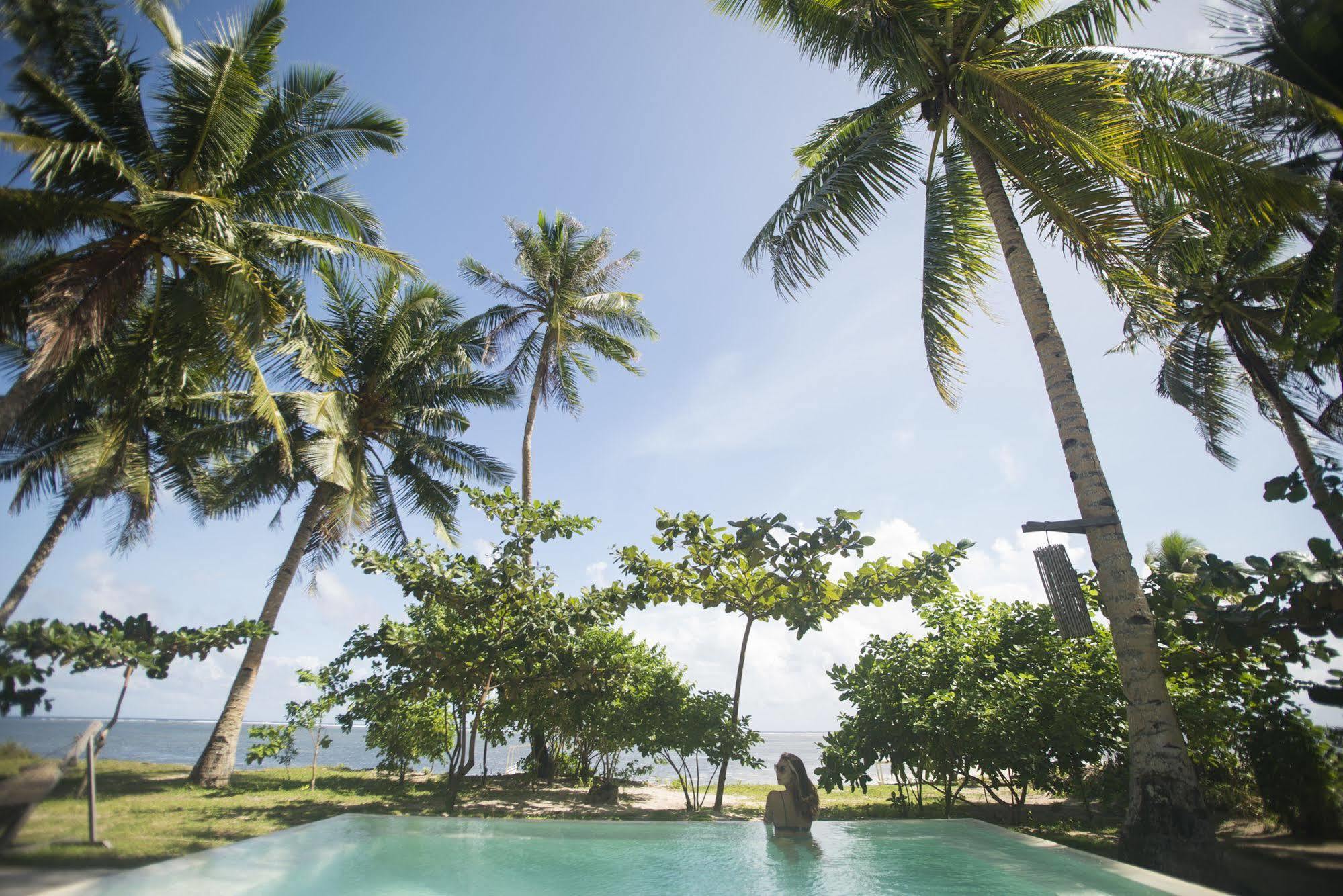 Bravo Beach Resort جنرال لونا المظهر الخارجي الصورة